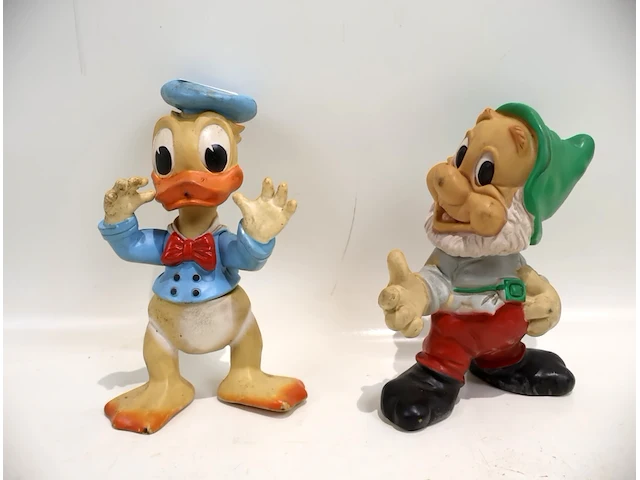 Oude disney figuren (x2) - afbeelding 1 van  5