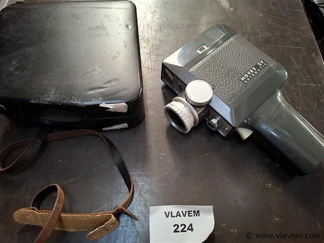 Oude filmcamera - afbeelding 1 van  2