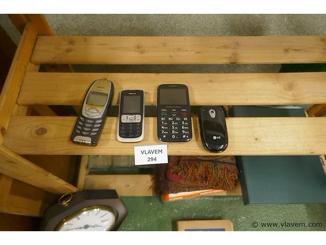 Oude gsm's - afbeelding 1 van  1