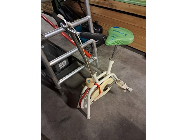 Oude hometrainer splendorr - afbeelding 1 van  6