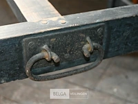 Oude houten draagberrie op wielen - afbeelding 5 van  6