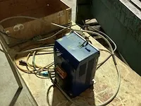 Oude hydraulische drukpers - afbeelding 3 van  13
