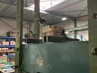 Oude hydraulische drukpers - afbeelding 4 van  13