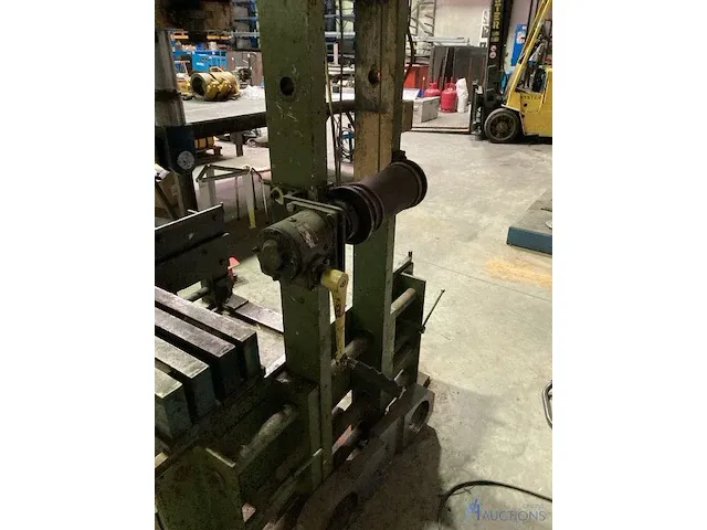 Oude hydraulische drukpers - afbeelding 5 van  13