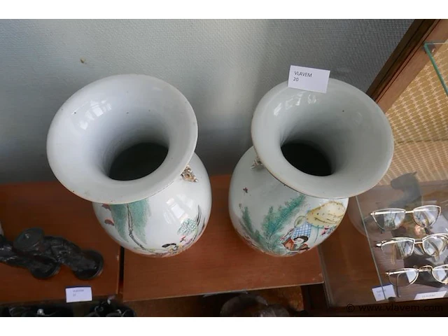 Oude japanse vazen - afbeelding 4 van  4