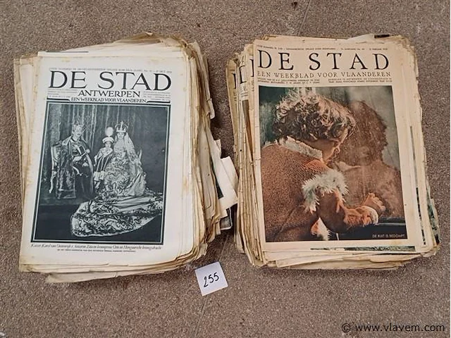 Oude kranten - afbeelding 1 van  3