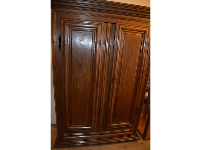 Oude massief eiken kast met 2 deuren en 1 lade ca. 2 m hoog en 1,30m breed - afbeelding 4 van  7