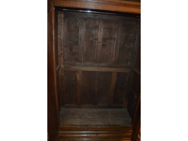 Oude massief eiken kast met 2 deuren en 1 lade ca. 2 m hoog en 1,30m breed - afbeelding 7 van  7