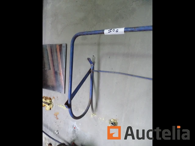 Oude oliepomp, muur gemonteerde decoiler - afbeelding 4 van  5