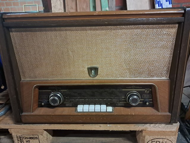 Oude philipps radio + platenspeler radio werkt,platenspeler niet - afbeelding 1 van  8