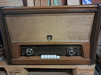 Oude philipps radio + platenspeler radio werkt,platenspeler niet - afbeelding 1 van  8