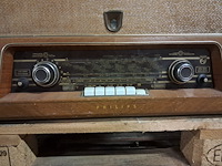 Oude philipps radio + platenspeler radio werkt,platenspeler niet - afbeelding 3 van  8