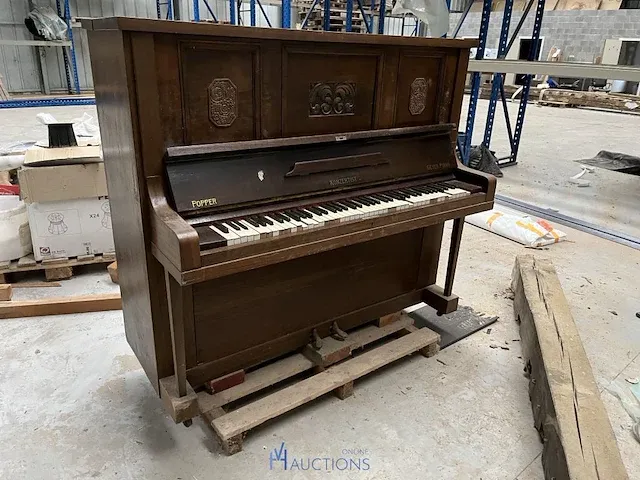 Oude piano - afbeelding 1 van  8