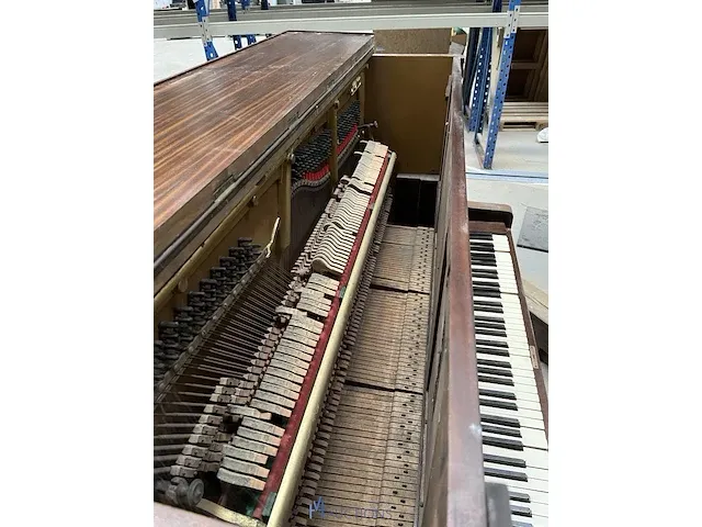 Oude piano - afbeelding 6 van  8