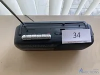 Oude radio sony - afbeelding 2 van  3