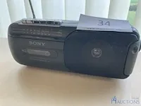 Oude radio sony - afbeelding 3 van  3