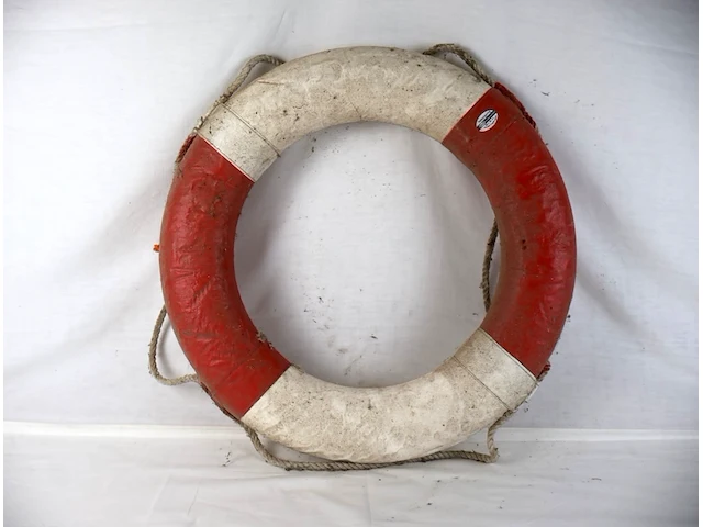 Oude reddingsring - afbeelding 2 van  3