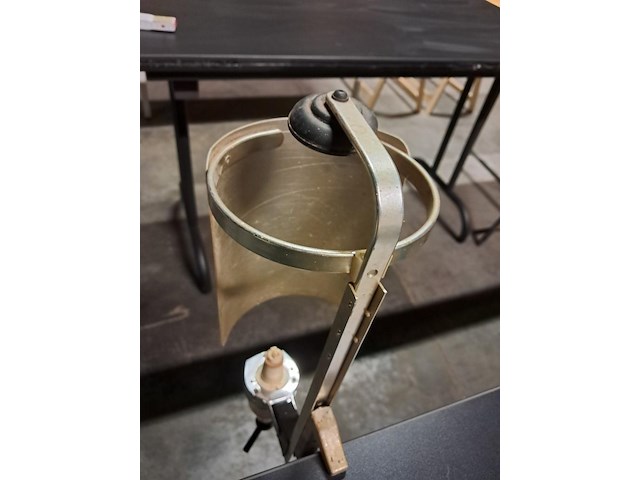 Oude ricardhouder in metaal - afbeelding 4 van  6