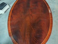 Oude salontafel ovaal l 1230mm h 540mm b 780mm - afbeelding 1 van  4