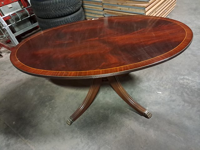 Oude salontafel ovaal l 1230mm h 540mm b 780mm - afbeelding 3 van  4