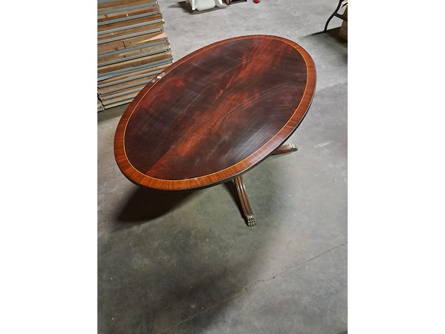 Oude salontafel ovaal l 1230mm h 540mm b 780mm - afbeelding 4 van  4