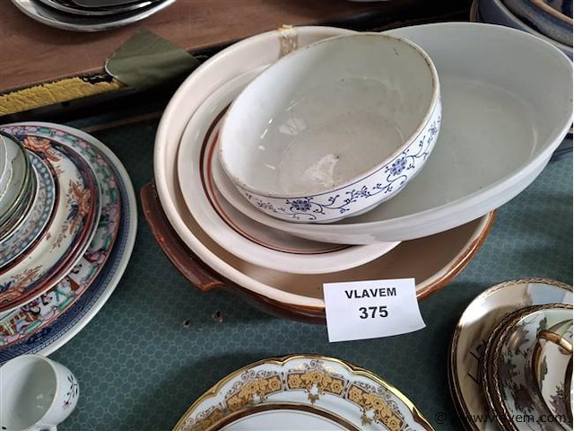 Oude schalen - afbeelding 1 van  1