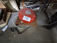 Oude schoolbel - afbeelding 1 van  1