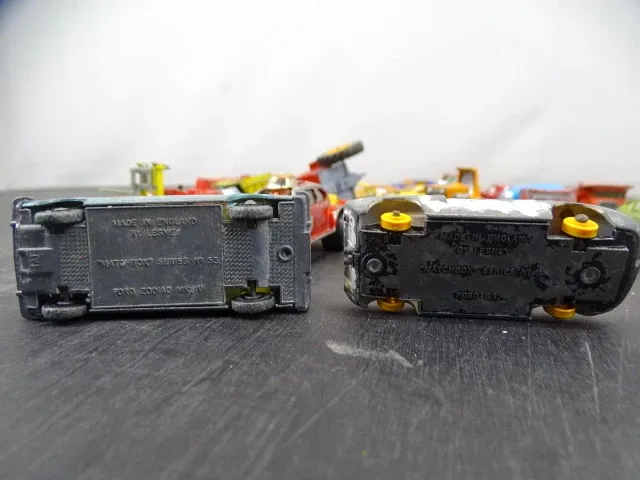 Oude speelgoed auto's - afbeelding 4 van  5