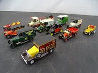 Oude speelgoed auto's