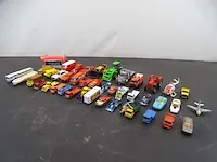 Oude speelgoed auto's