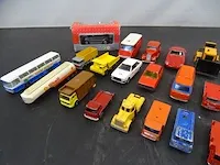 Oude speelgoed auto's - afbeelding 5 van  8