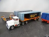 Oude speelgoed auto's - afbeelding 3 van  6