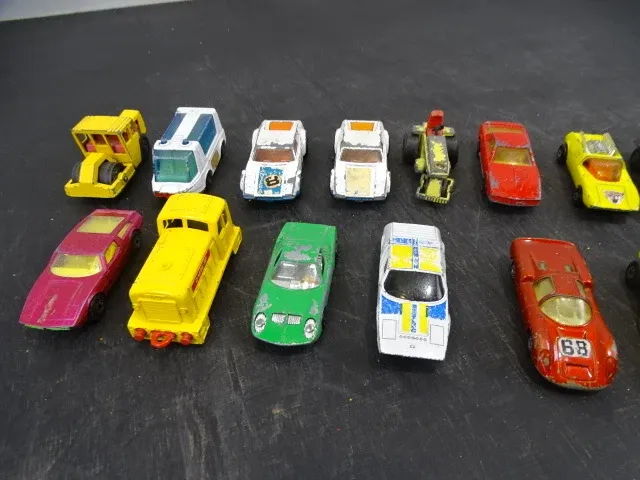 Oude speelgoed auto's - afbeelding 3 van  6