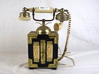 Oude telefoon en wekker kiple - afbeelding 2 van  8