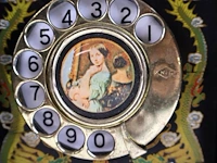 Oude telefoon en wekker kiple - afbeelding 4 van  8