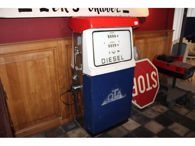Oude totalpomp dubbelzijdig - afbeelding 2 van  4
