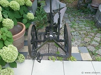 Oude veldploeg - afbeelding 2 van  2