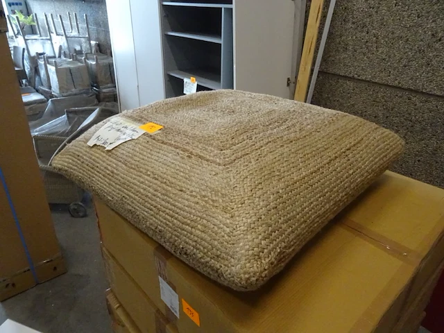 Outdoor jute poef - afbeelding 2 van  4