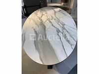 Ovale keramische tafel met zwarte metalen poot, 125 cm x 290 cm - afbeelding 2 van  3