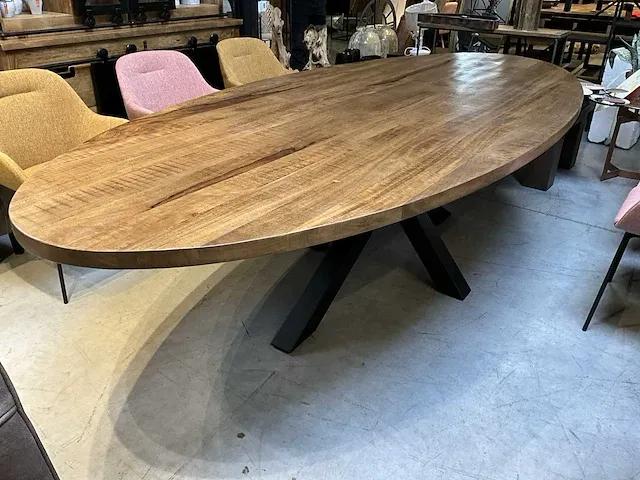 Ovale mangohouten eetkamertafel - afbeelding 2 van  7