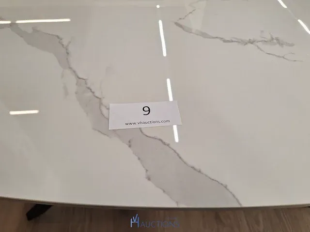 Ovale tafel - afbeelding 1 van  3