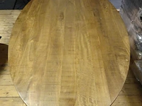 Ovalen houten tafel - afbeelding 2 van  4