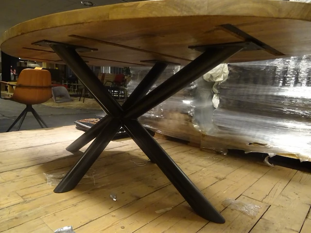 Ovalen houten tafel - afbeelding 3 van  4