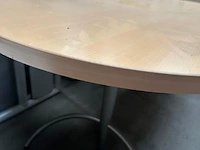 Ovalen tafel - afbeelding 2 van  3