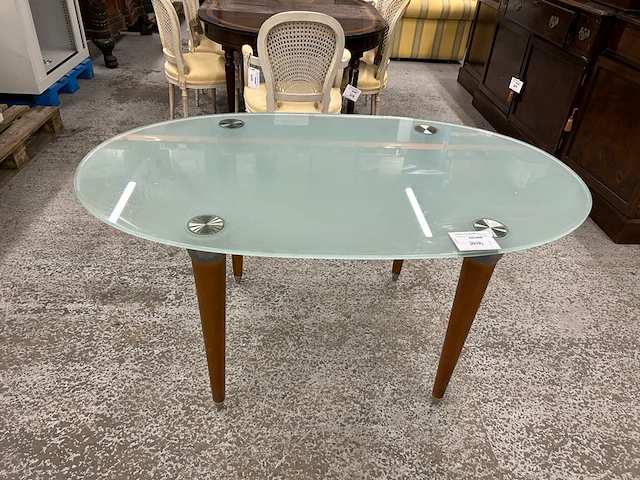 Ovalen tafel - afbeelding 1 van  4