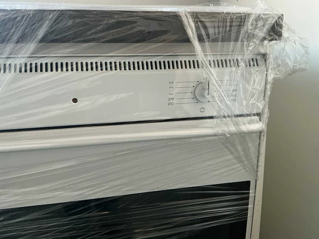 Oven gemonteerd in meubel - afbeelding 6 van  8