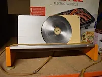 Oven moulinex o30, elektrisch broodsnijmachine, elektrische tafelbarbecue tefal, chocolade fondueset - afbeelding 5 van  8