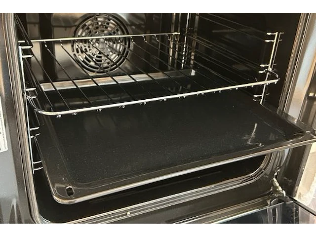 Oven zanussi - afbeelding 2 van  9