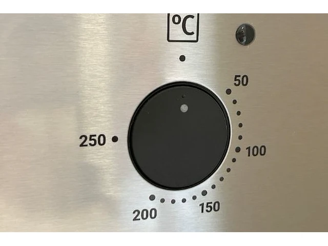 Oven zanussi - afbeelding 4 van  9