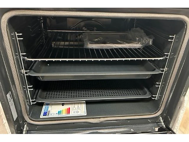 Oven zanussi - afbeelding 3 van  5